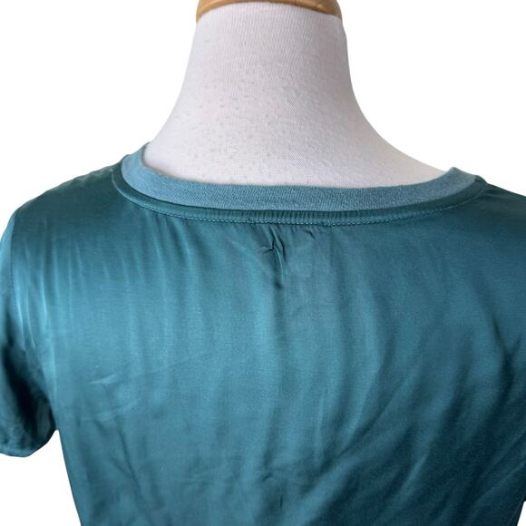 NATION LTD. June Hammered Satin V Neck Short Sleeve T Shirt Green SMALL - Picture 7 of 12